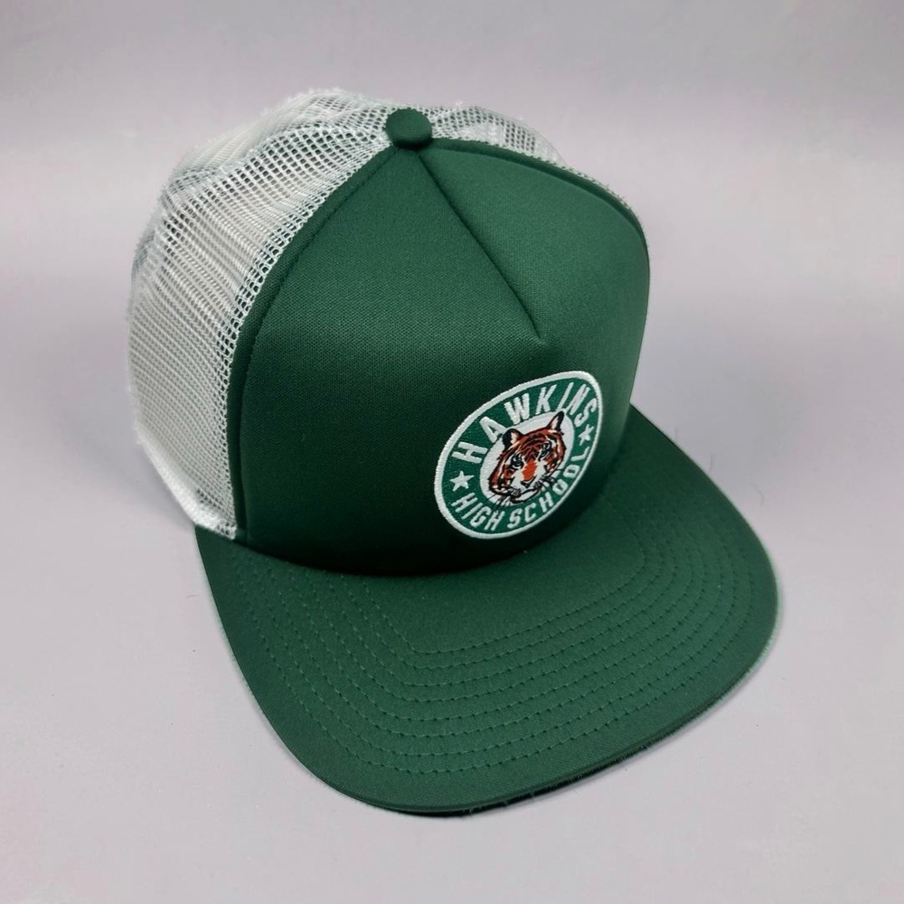 Nike x Stranger Things Hawkins High School Trucker Hat Snapback Green CQ8461-323 - Picture 2 of 13